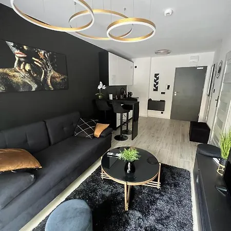 Apartment Black Amber